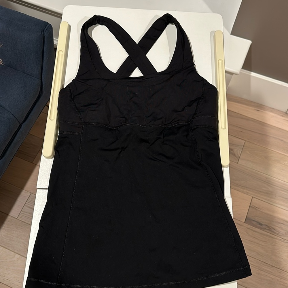 Lululemon tank top